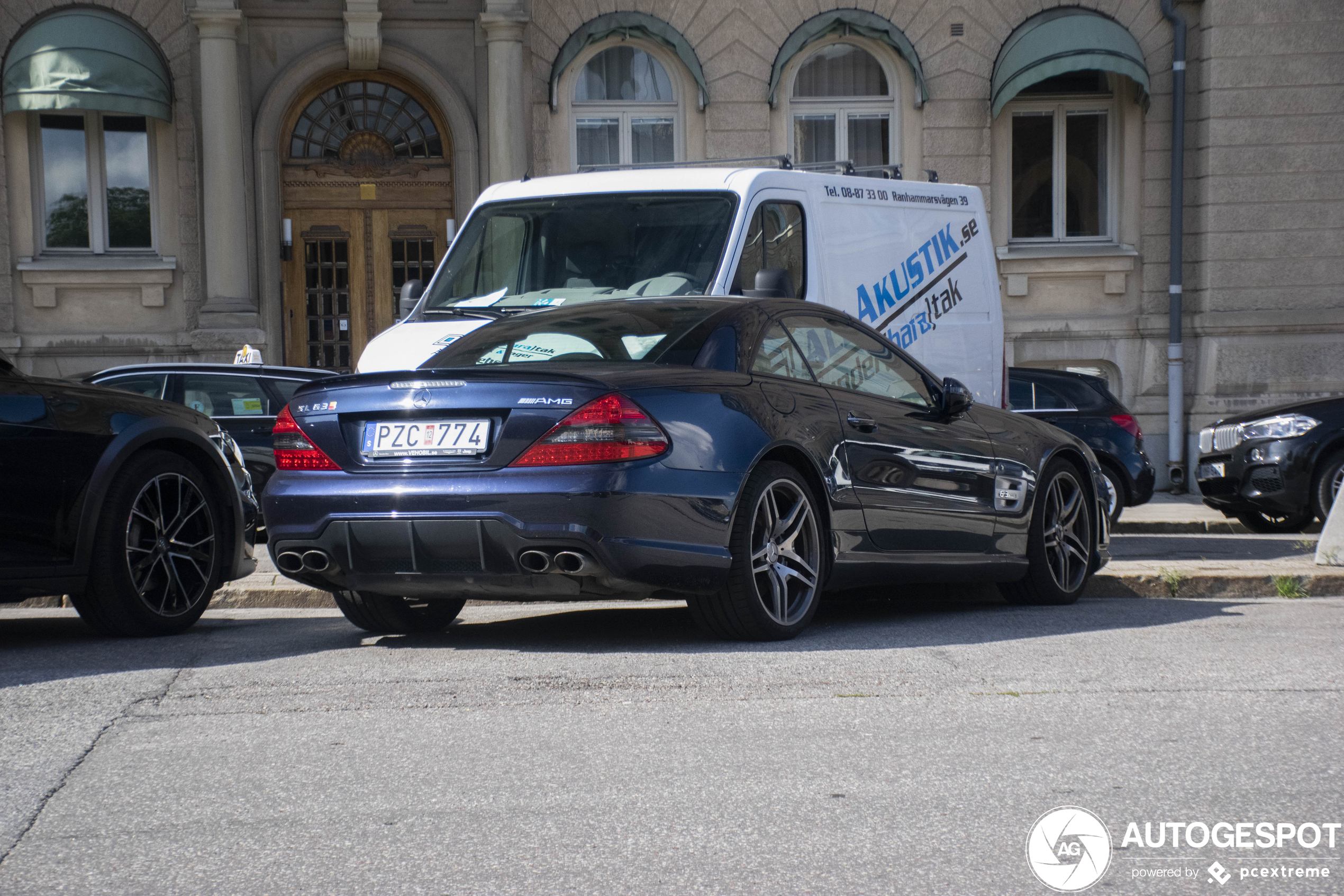 Mercedes-Benz SL 63 AMG