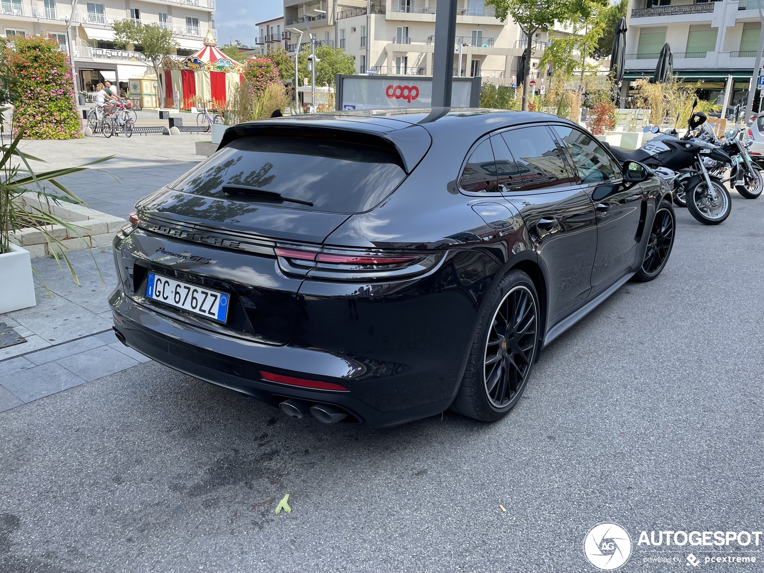 Porsche 971 Panamera GTS Sport Turismo