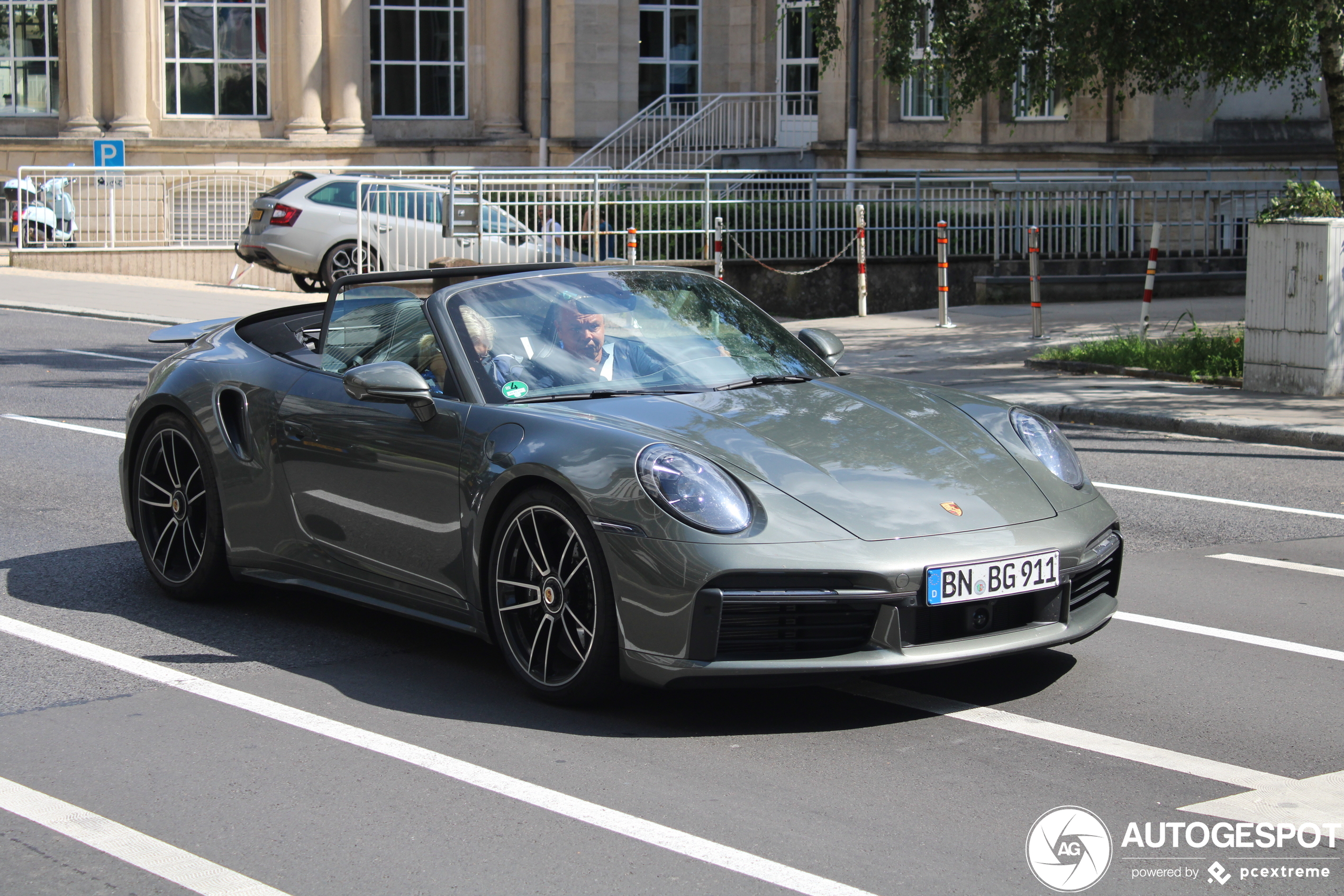 Porsche 992 Turbo Cabriolet