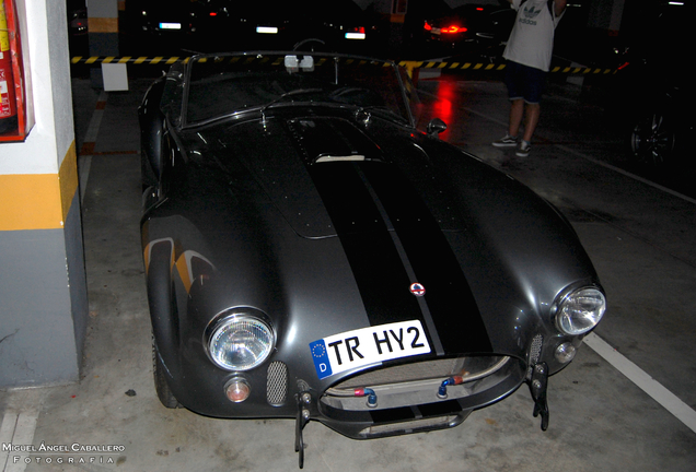 AC Cobra 427