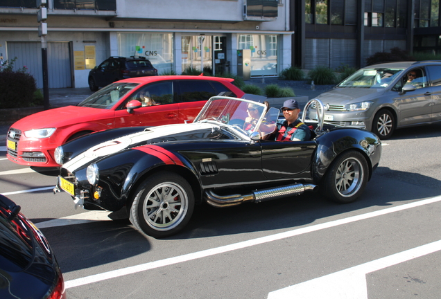 AC Cobra 427