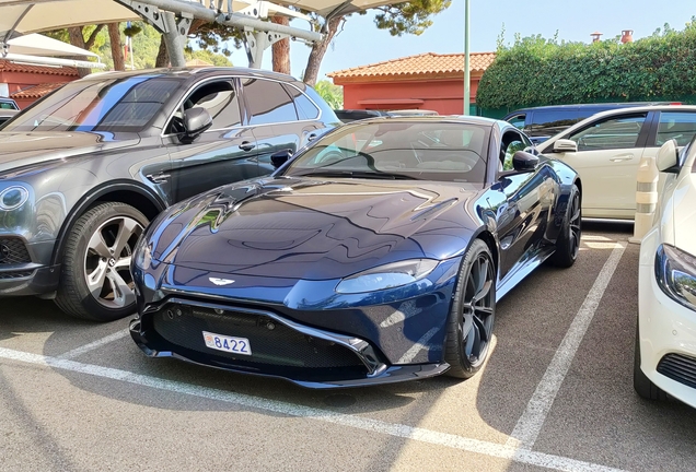 Aston Martin V8 Vantage 2018