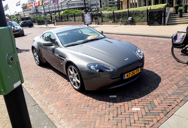 Aston Martin V8 Vantage