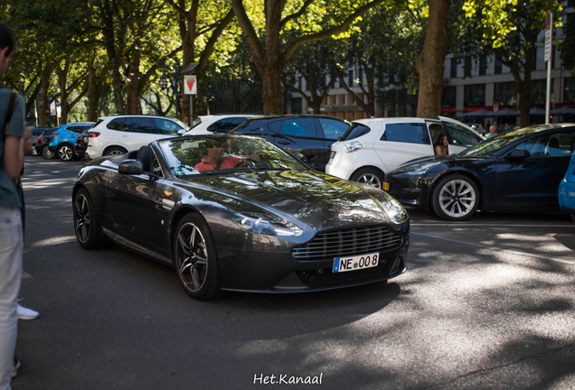 Aston Martin V8 Vantage Roadster 2012