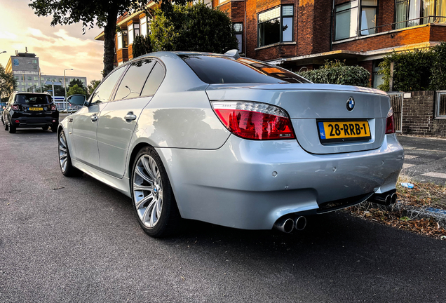 BMW M5 E60 2005