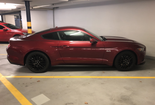 Ford Mustang GT 2015