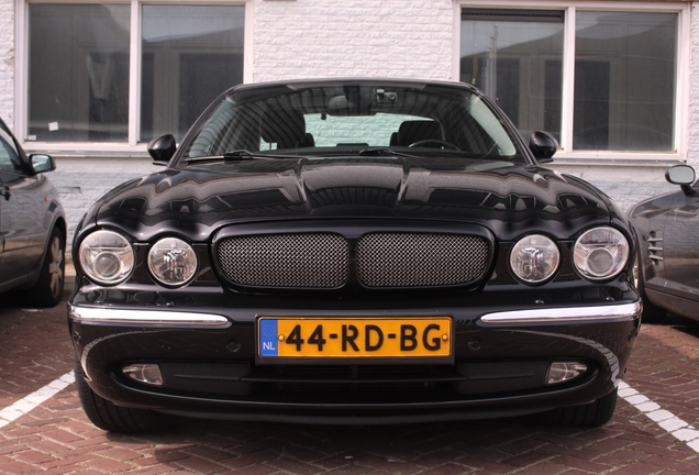 Jaguar XJR