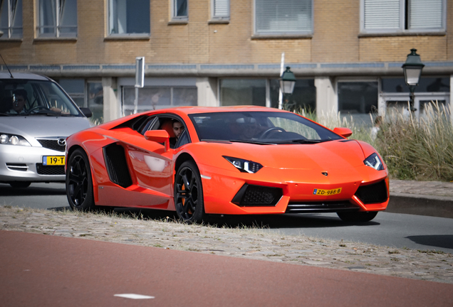 Lamborghini Aventador LP700-4