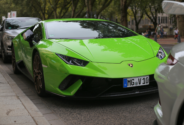 Lamborghini Huracán LP640-4 Performante