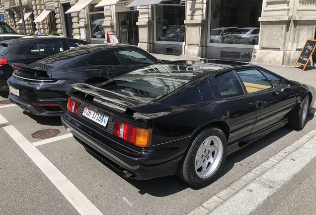 Lotus Esprit Turbo SE