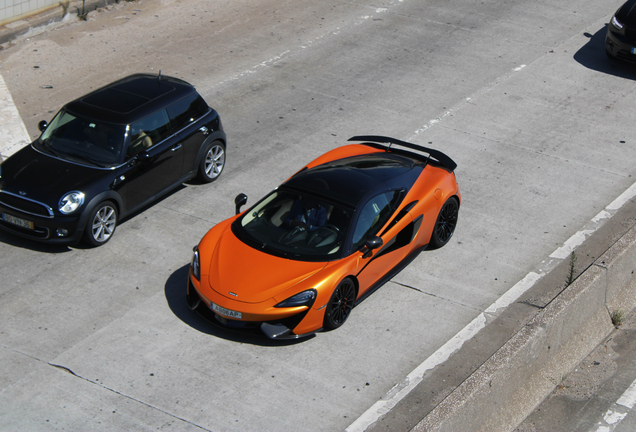 McLaren 570GT