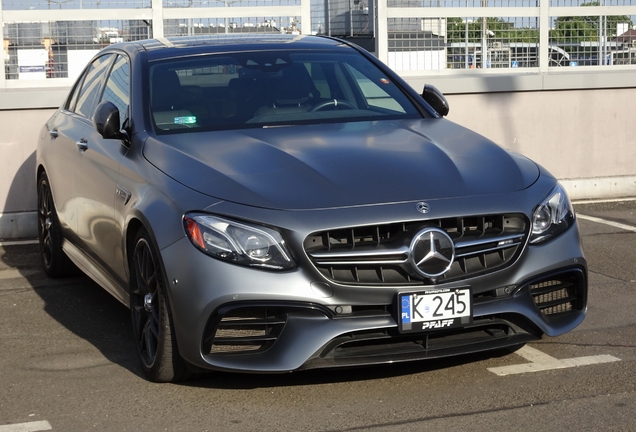 Mercedes-AMG E 63 S W213