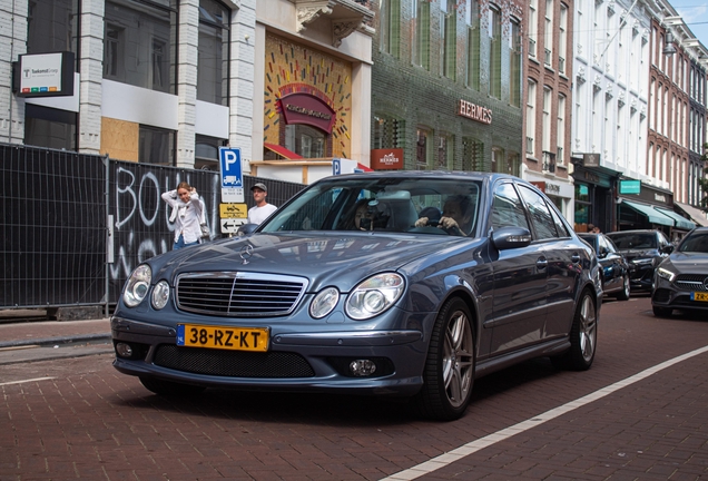 Mercedes-Benz E 55 AMG