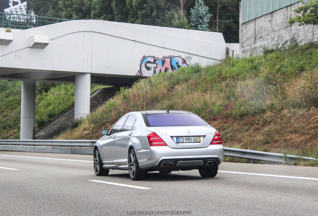 Mercedes-Benz S 63 AMG W221 2011