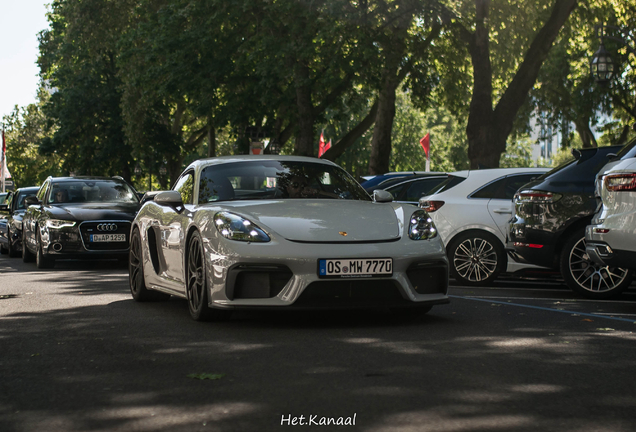 Porsche 718 Cayman GT4