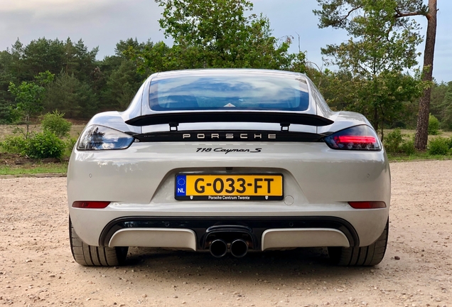 Porsche 718 Cayman S