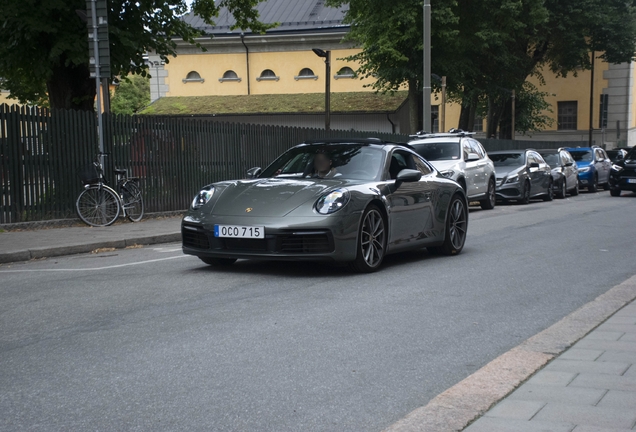 Porsche 992 Carrera 4S