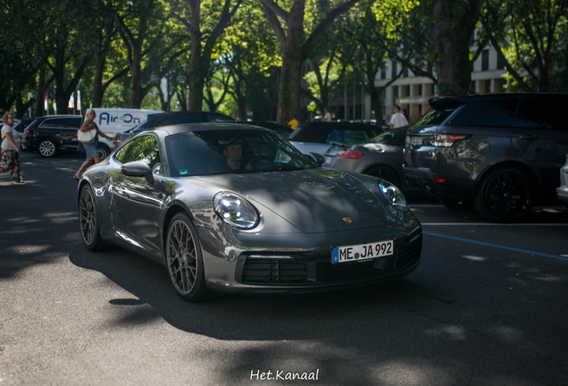 Porsche 992 Carrera S