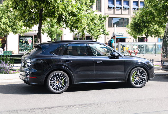 Porsche Cayenne Turbo S E-Hybrid