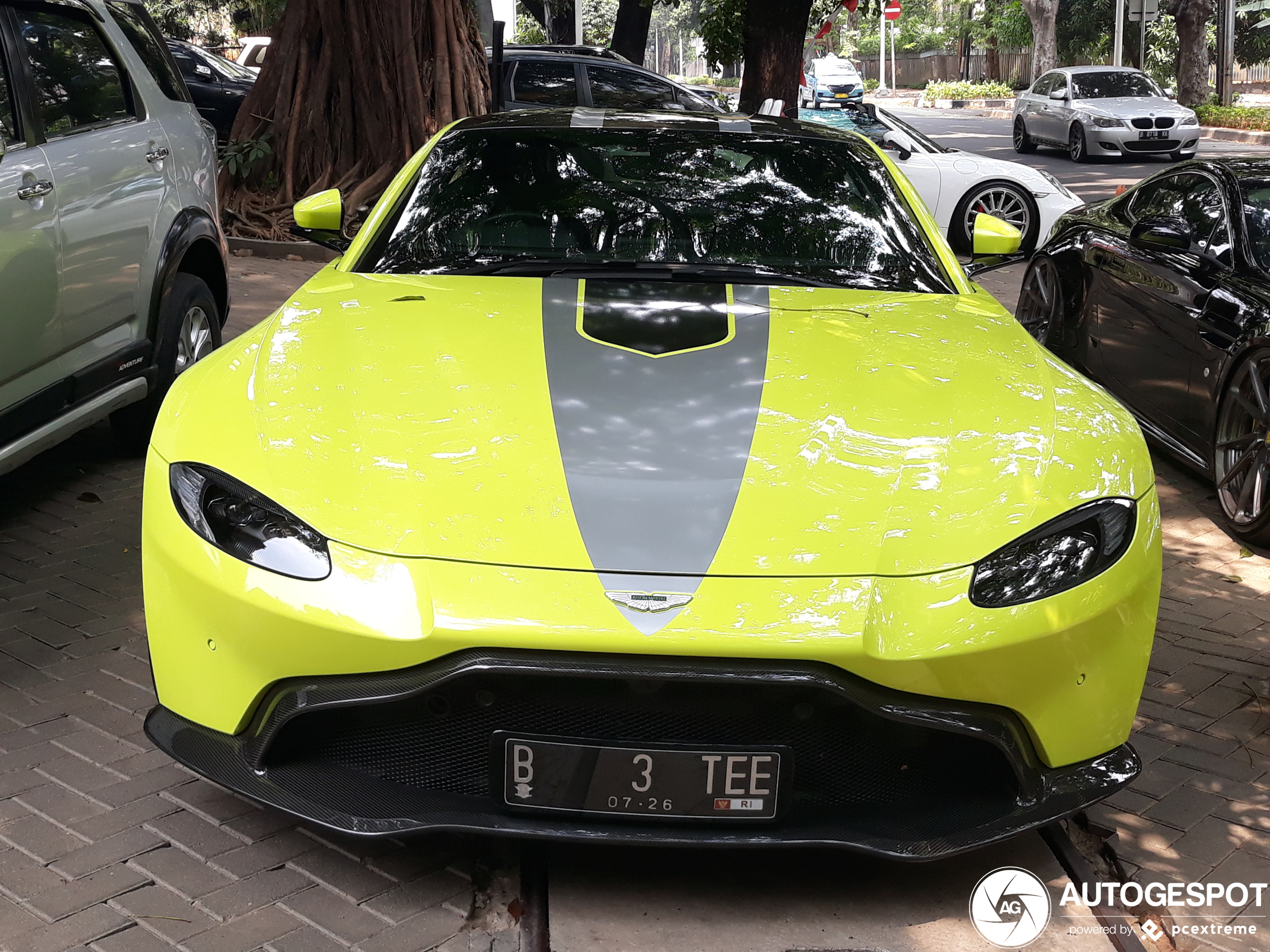 Aston Martin V8 Vantage 2018