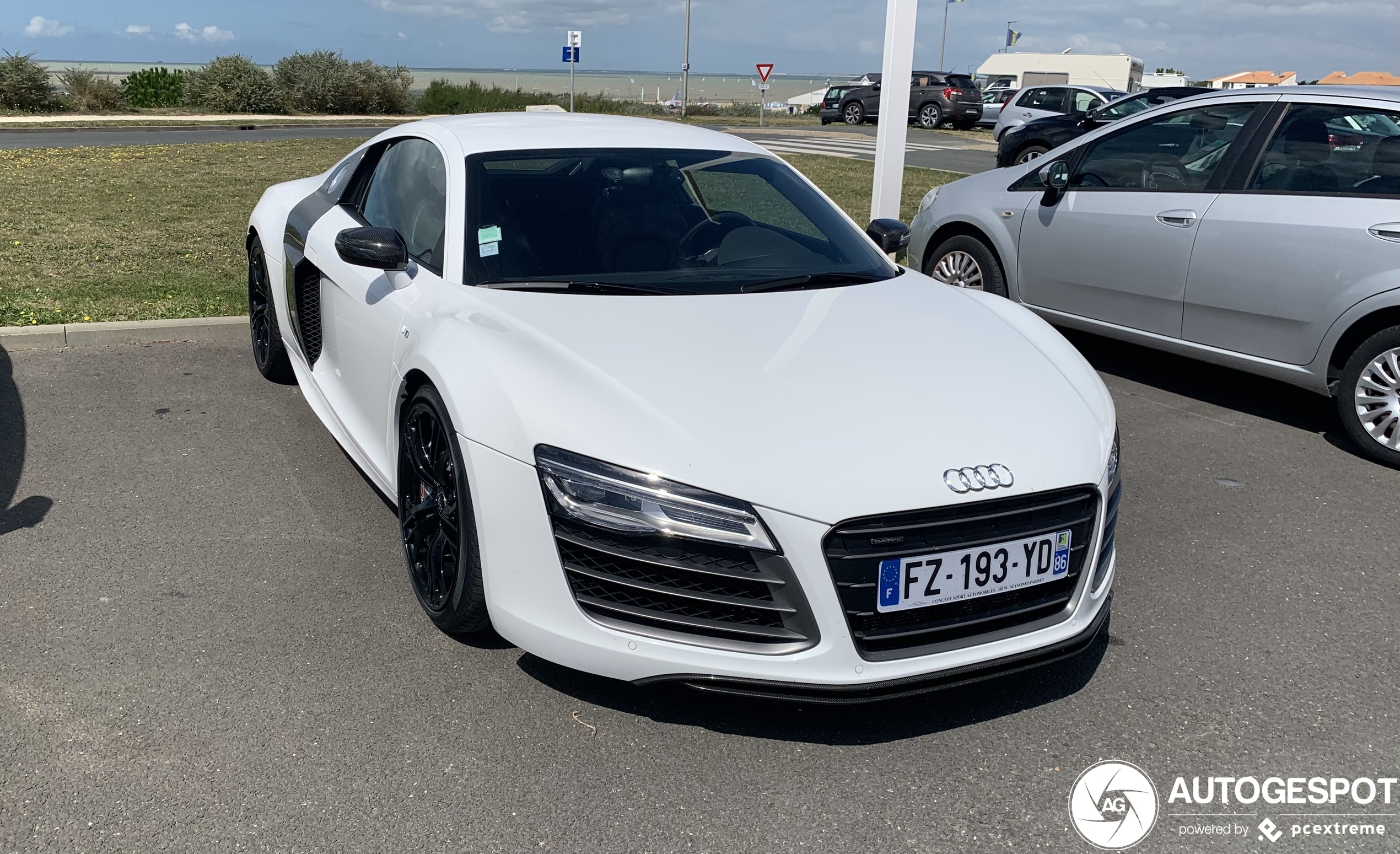 Audi R8 V10 Plus 2013