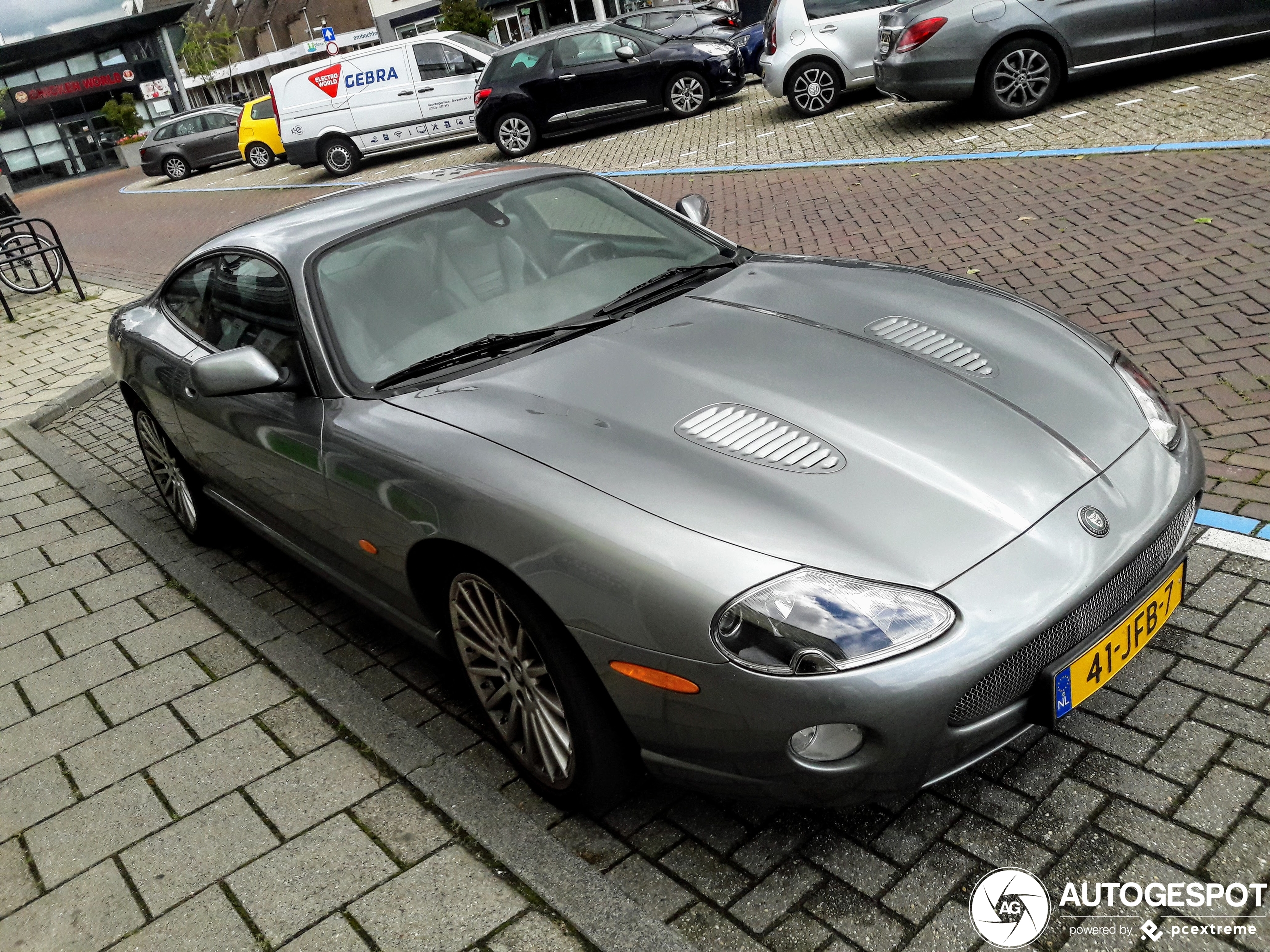 Jaguar XKR