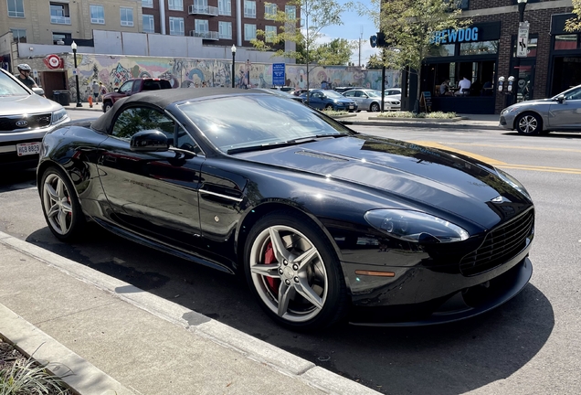 Aston Martin V8 Vantage Roadster 2012