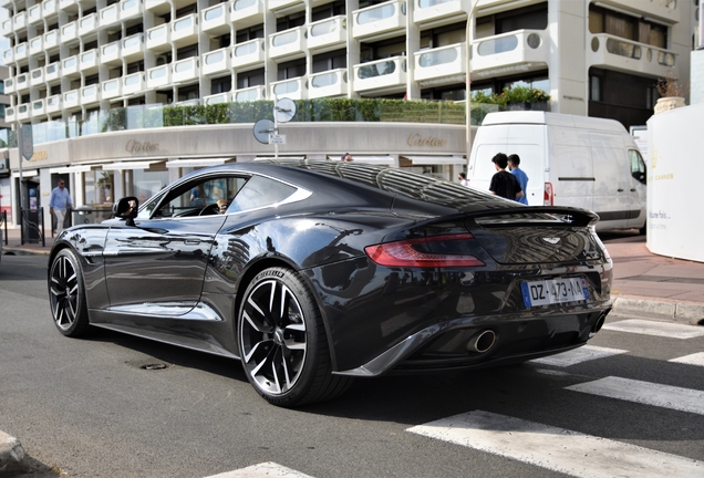 Aston Martin Vanquish 2013