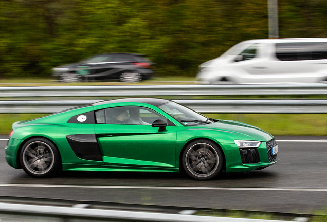 Audi R8 V10 2015