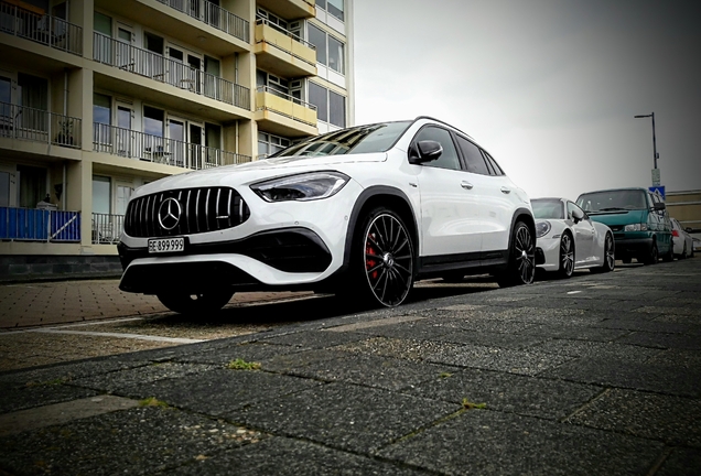 Mercedes-AMG GLA 45 S 4MATIC+ H247