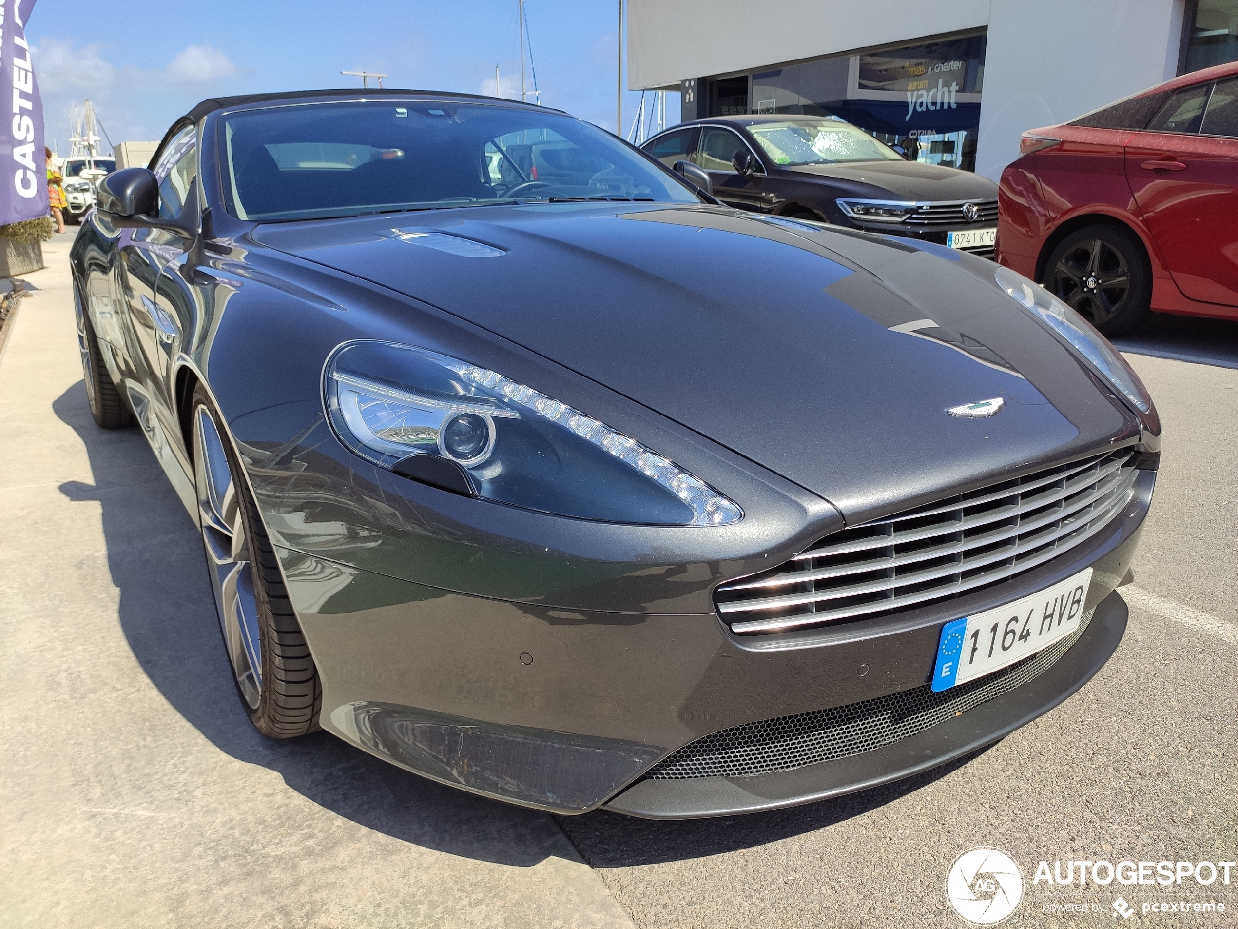 Aston Martin DB9 Volante 2013