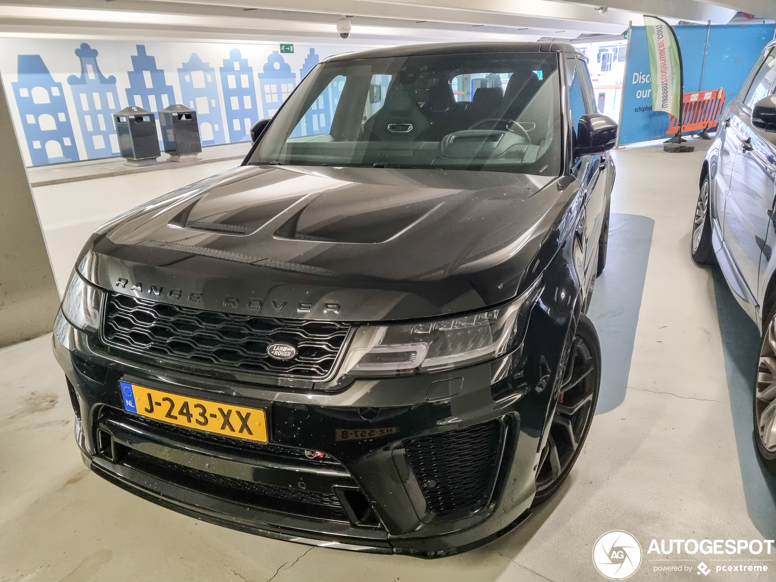 Land Rover Range Rover Sport SVR 2018