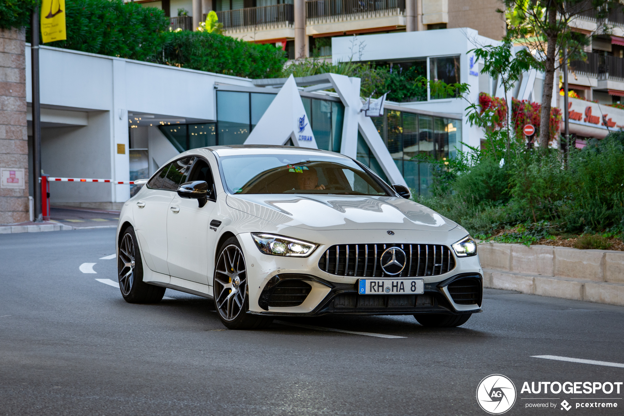 Mercedes-AMG GT 63 S X290