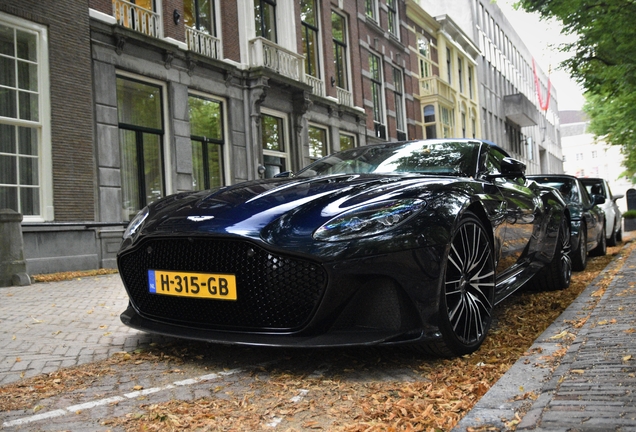 Aston Martin DBS Superleggera Volante