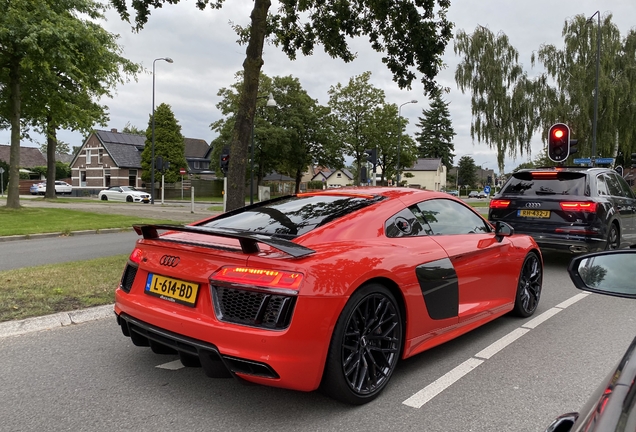 Audi R8 V10 Plus 2015