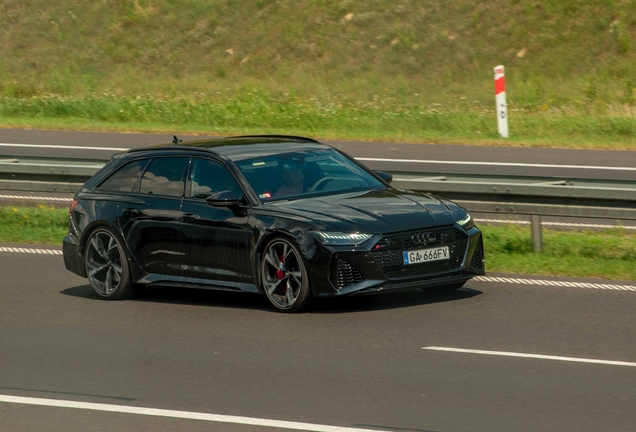 Audi RS6 Avant C8