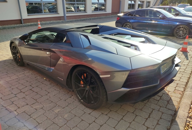 Lamborghini Aventador S LP740-4 Roadster