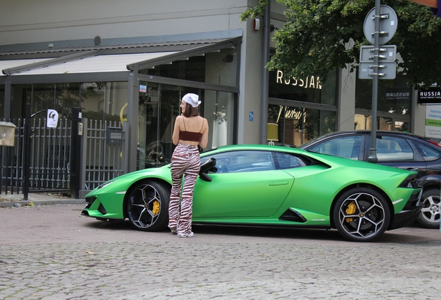 Lamborghini Huracán LP640-4 EVO