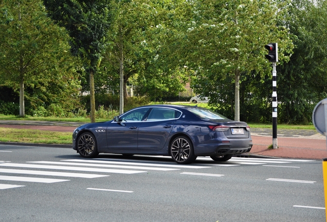 Maserati Quattroporte Trofeo