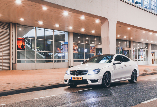 Mercedes-Benz C 63 AMG Coupé