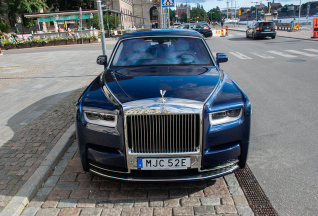 Rolls-Royce Phantom VIII EWB