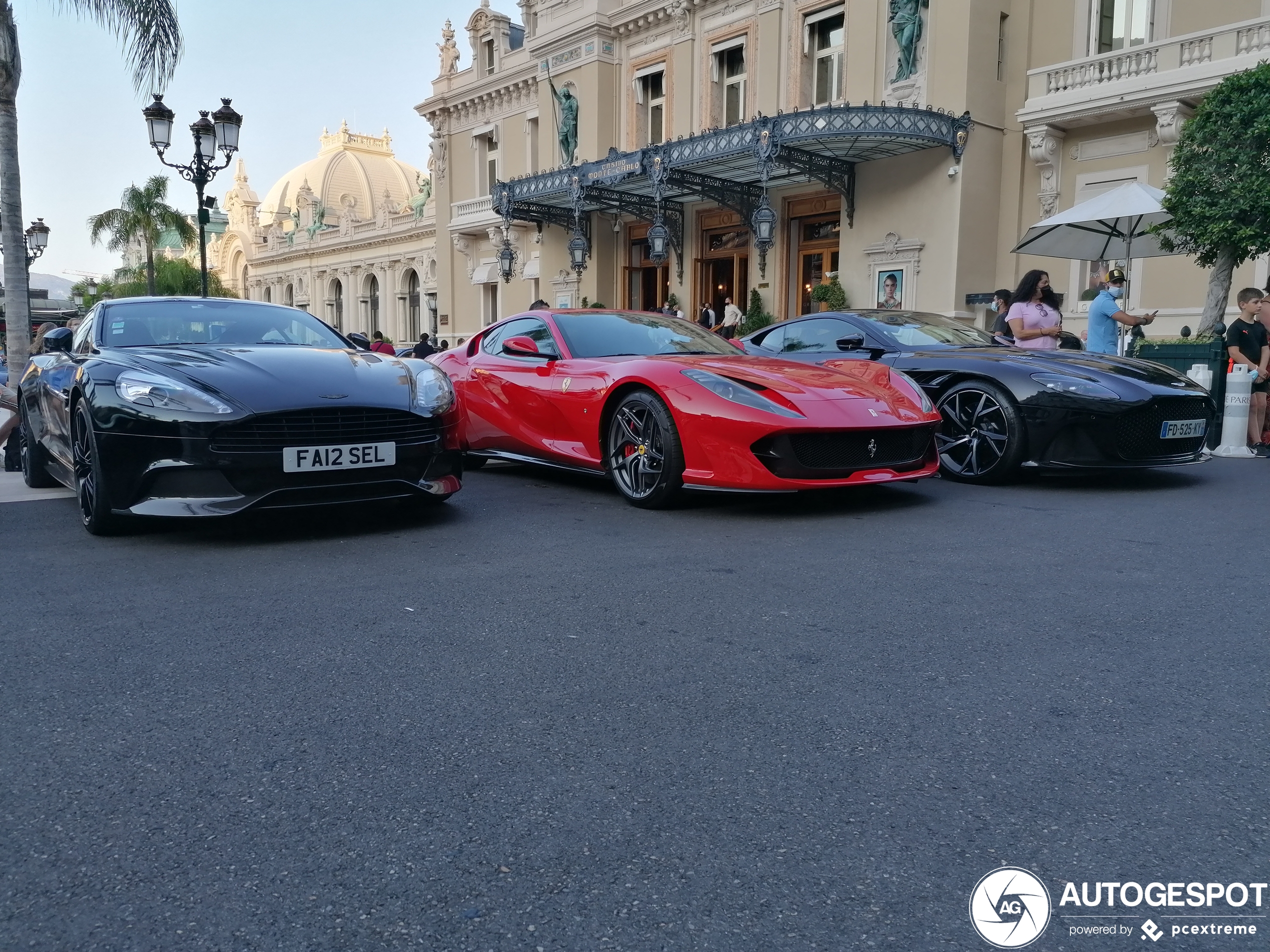 Aston Martin Vanquish 2013