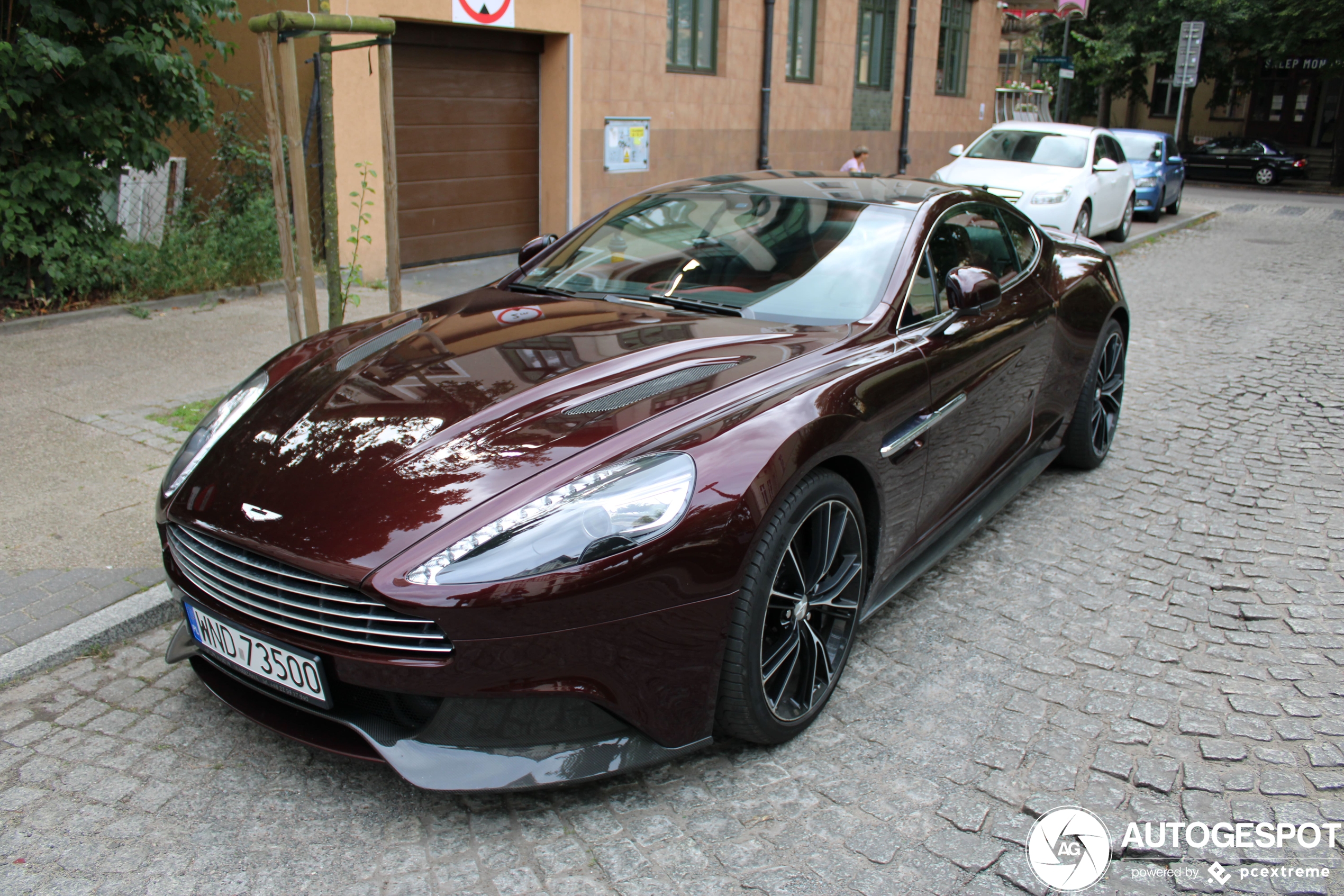 Aston Martin Vanquish 2013