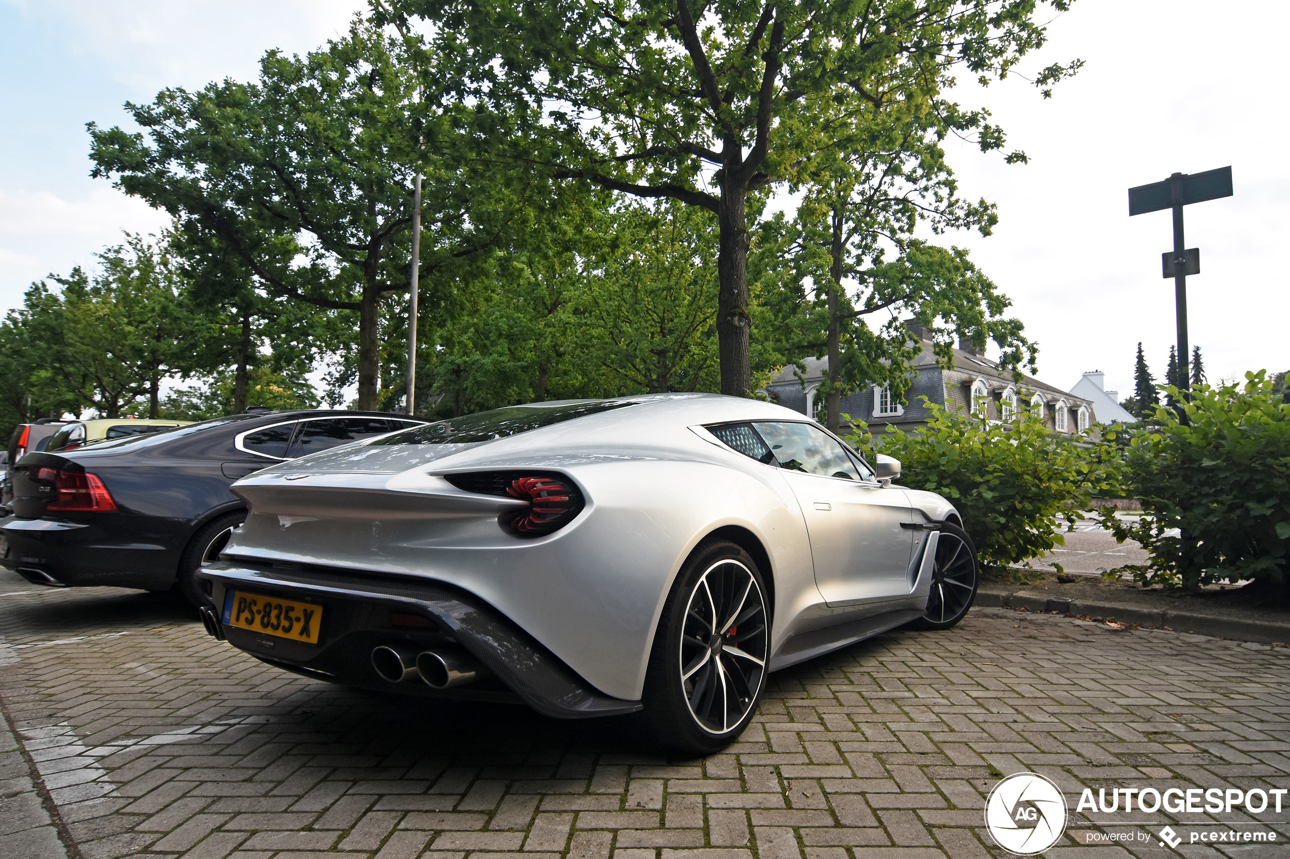 Aston Martin Vanquish Zagato