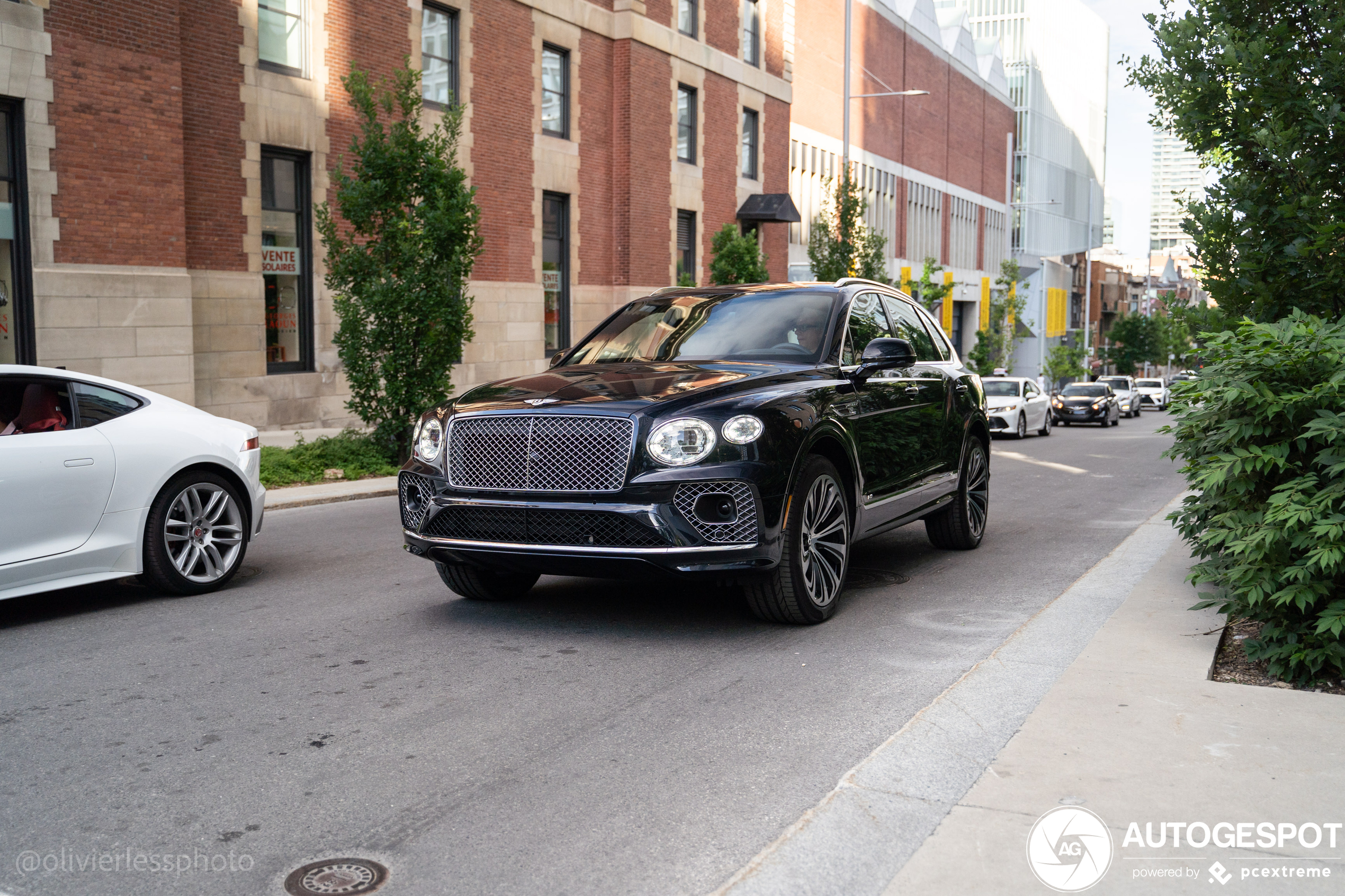 Bentley Bentayga V8 2021