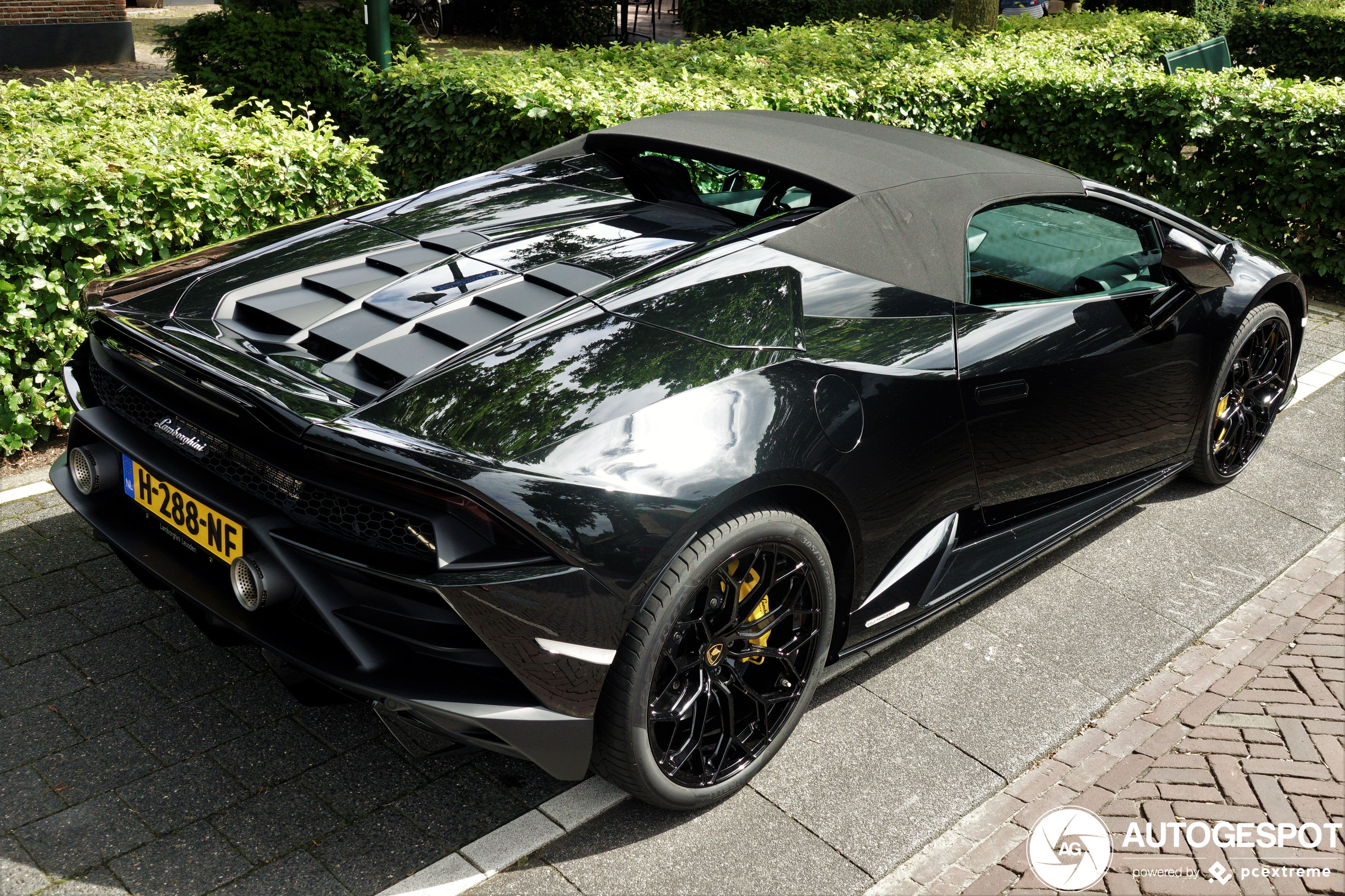 Lamborghini Huracán LP640-4 EVO Spyder