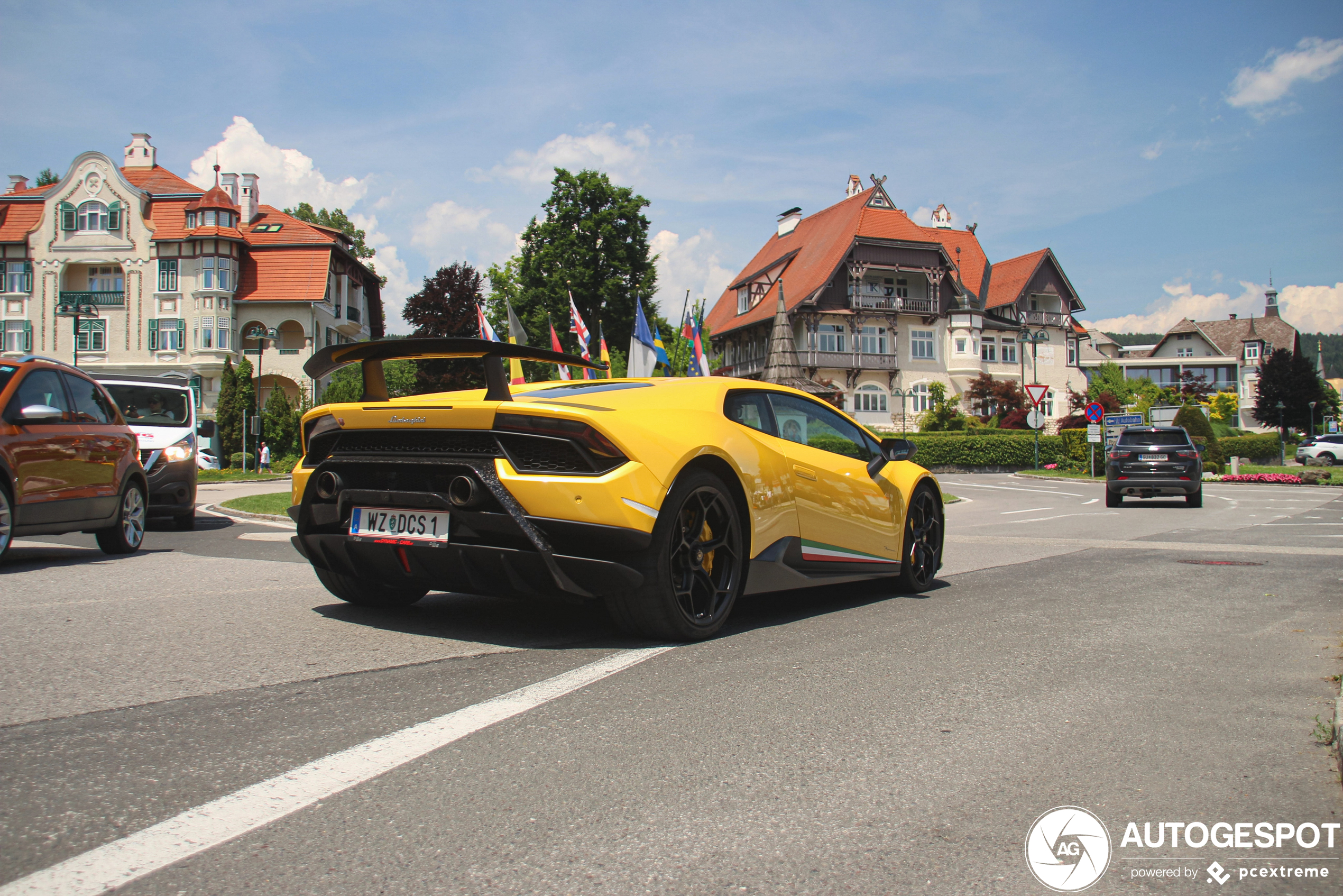 Lamborghini Huracán LP640-4 Performante