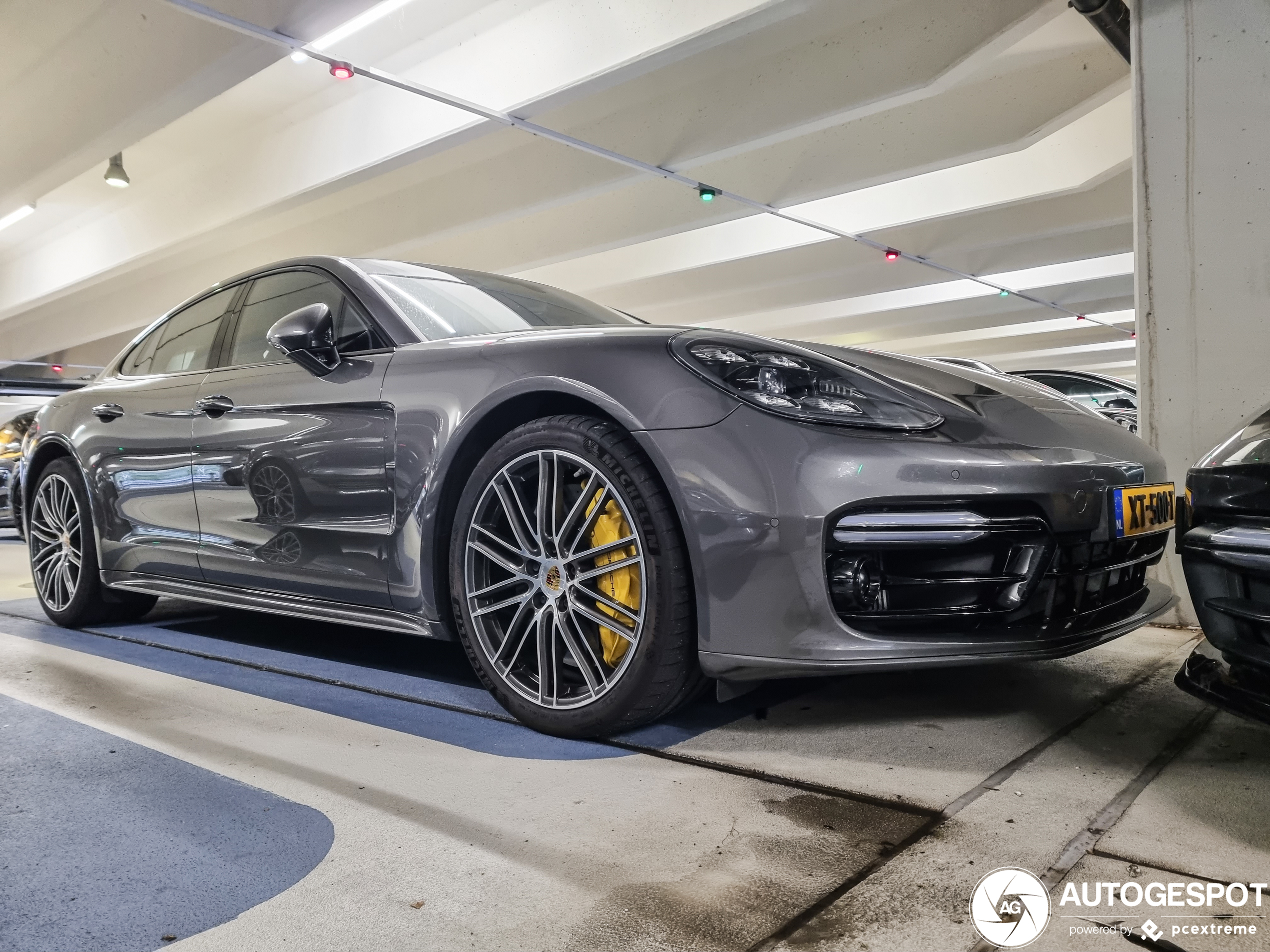 Porsche 971 Panamera Turbo S E-Hybrid