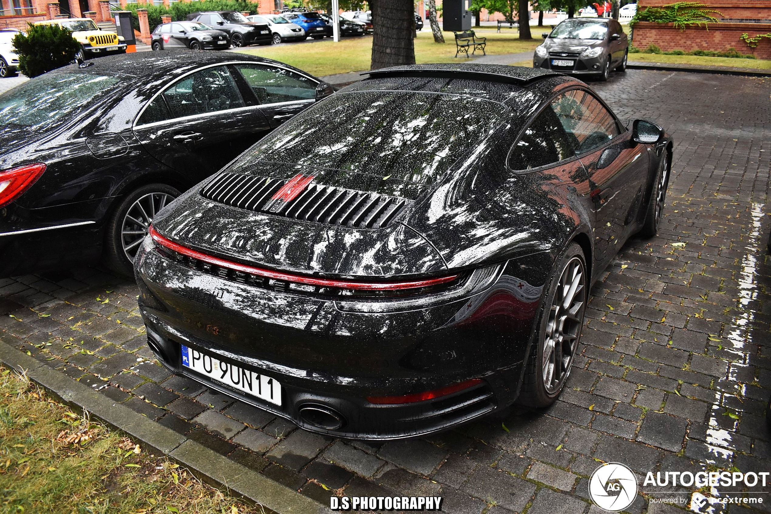 Porsche 992 Carrera 4S