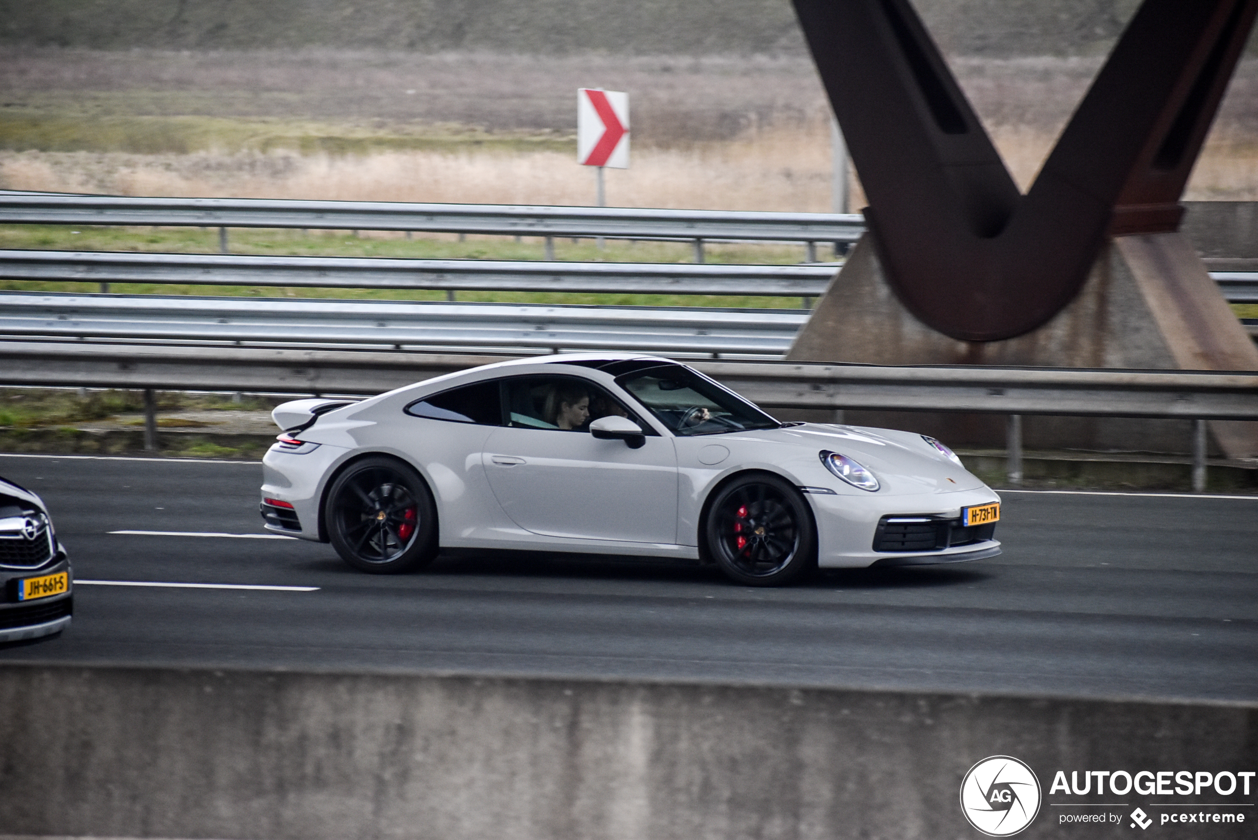 Porsche 992 Carrera 4S